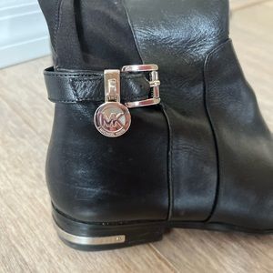 Michale kors boots beautiful